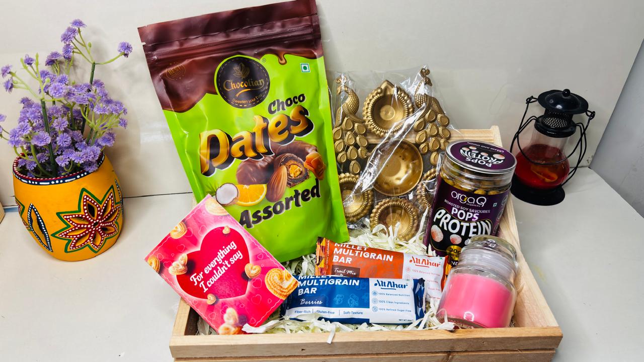 Diwali Hamper Under 999 Option 1